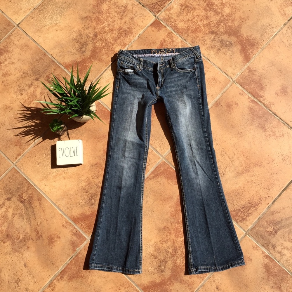 Flared Jeans